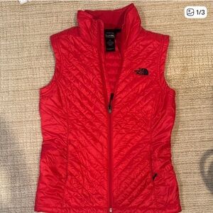 The North Face Women's Vibrant Red Quilted Vest